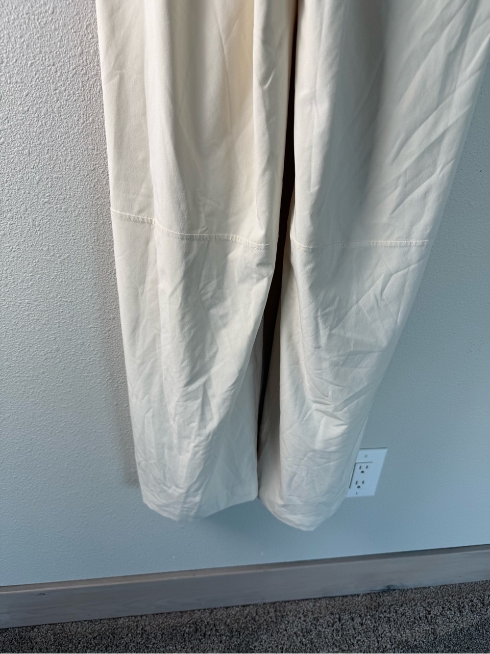 Lululemon Swift Wide-Leg Mid-Rise Pant Full Length Cream Casual Women’s Size 4 - Picture 9 of 13
